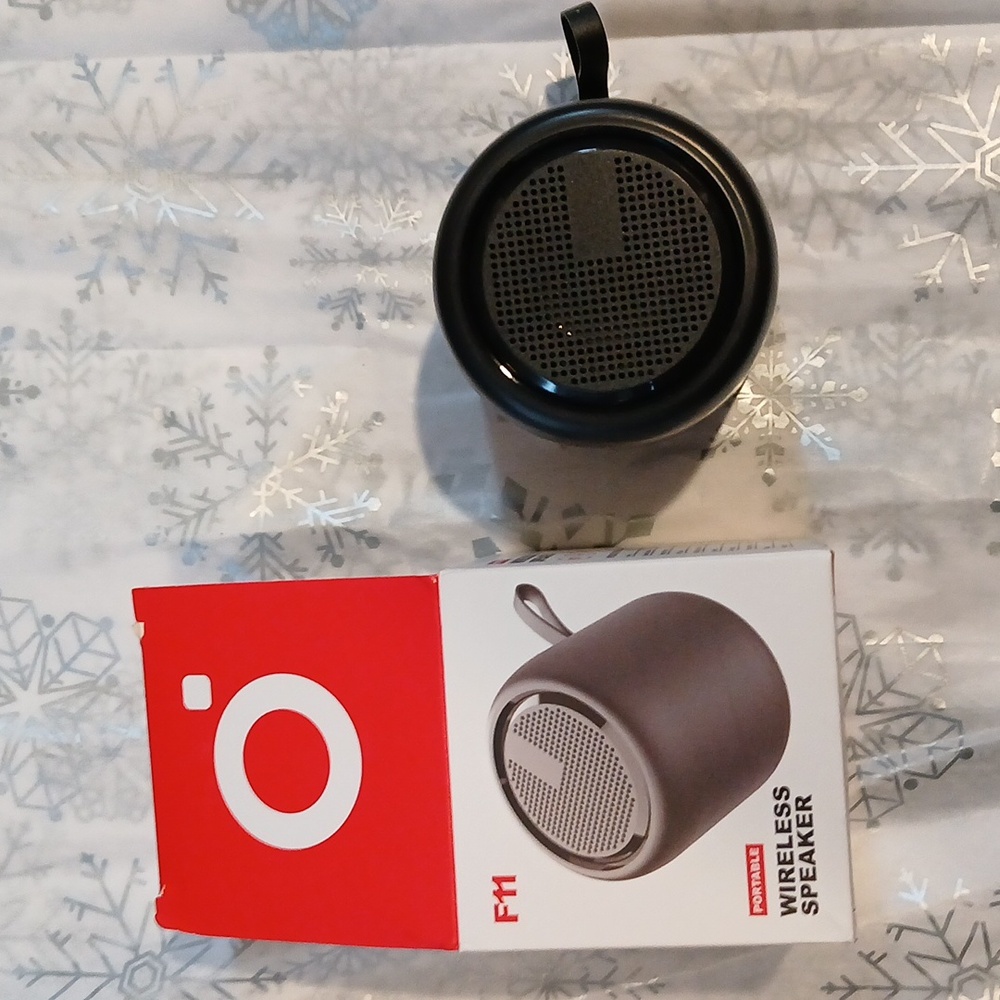 🍊3/$15🍊 Portable Wireless Speaker - Black